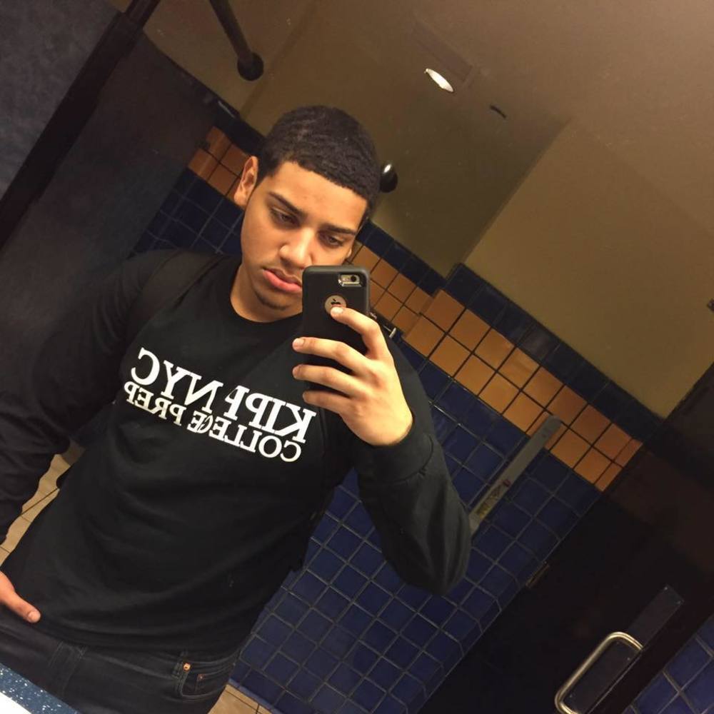 Meet your Posher, Jayy